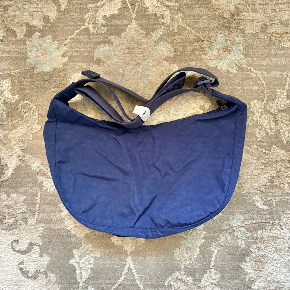 BAGGU Medium Nylon Crescent Bag UO Exclusive - Badtz Maru - Picture 2 of 5